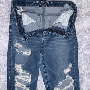 American Eagle Outfitters Women’s Distressed Medium Blue Skinny Jeans